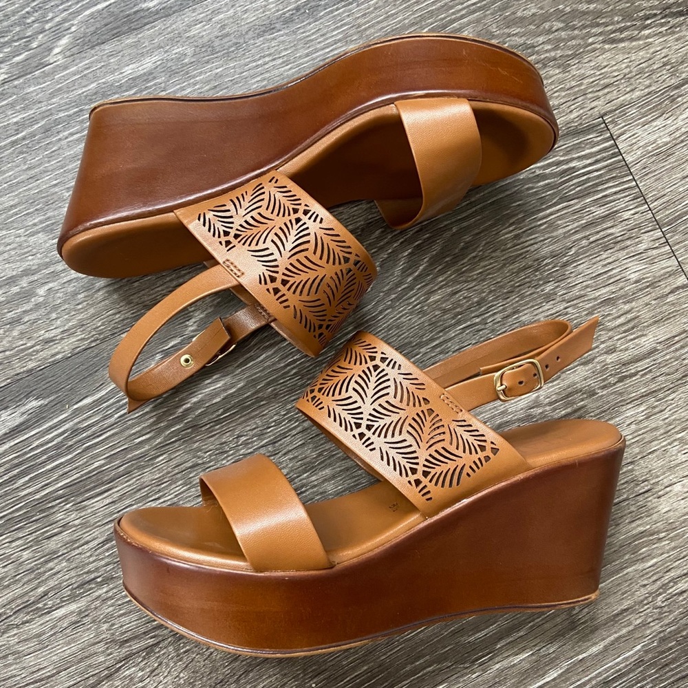 ITALIAN CUTOUT WEDGE SANDALS